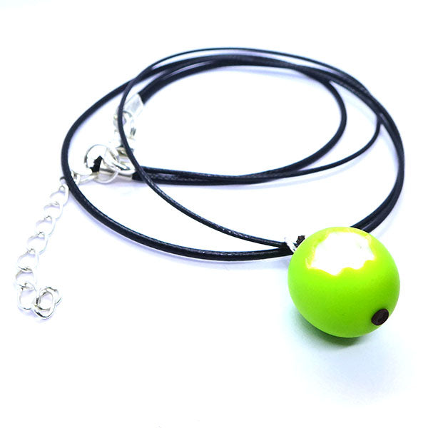 Collier pomme